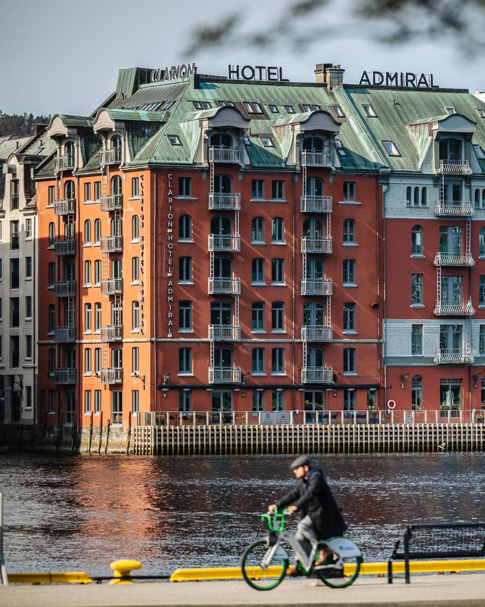 Clarion Hotel Admiral Берген Екстериор снимка